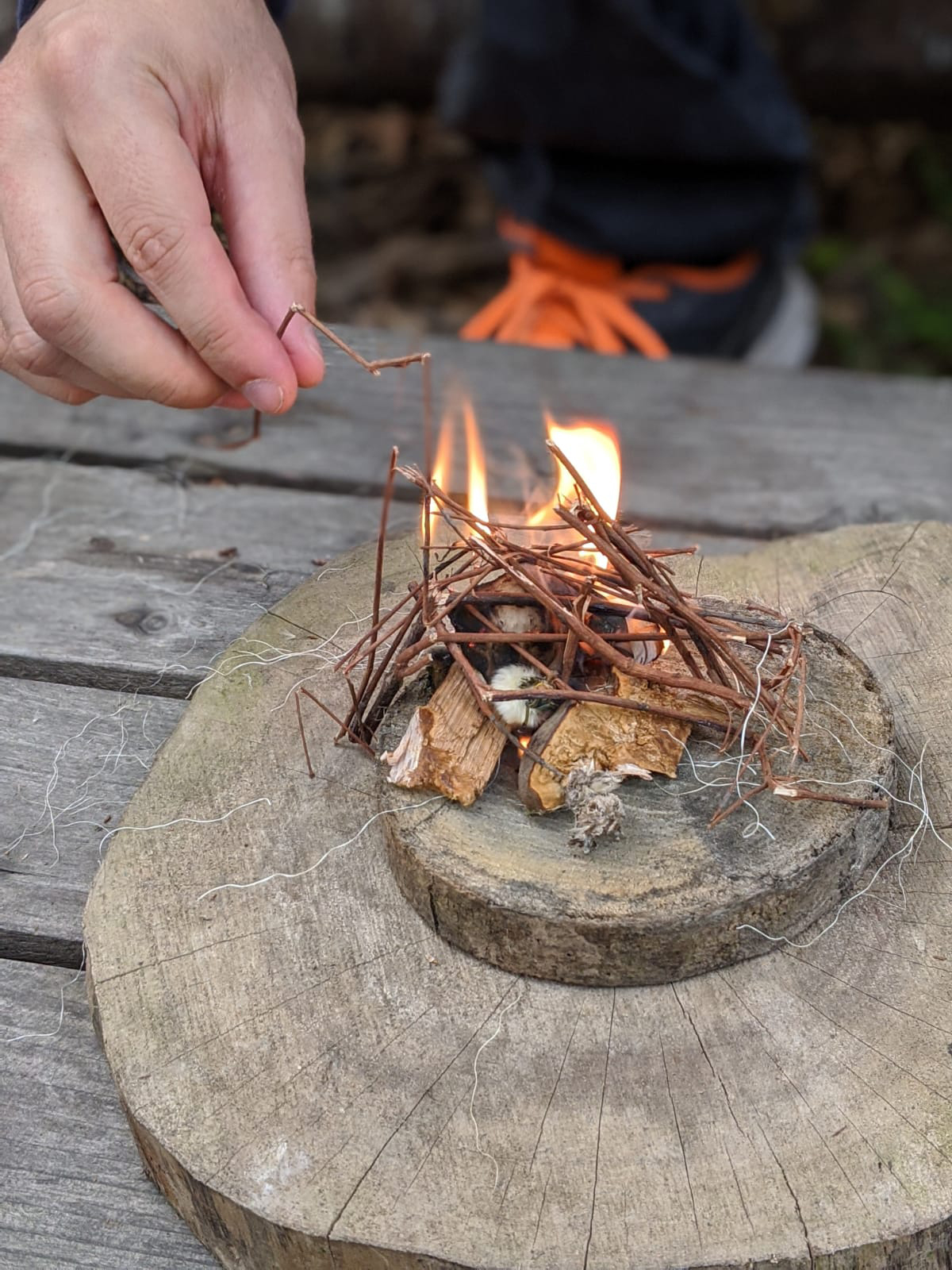 Faire naître le feu - Marmaille et Pissenlit